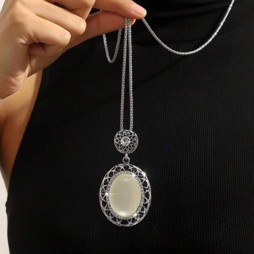 New! Elegant Silver Faux Mother of Pearl Marcasite Pendant Statement Necklace